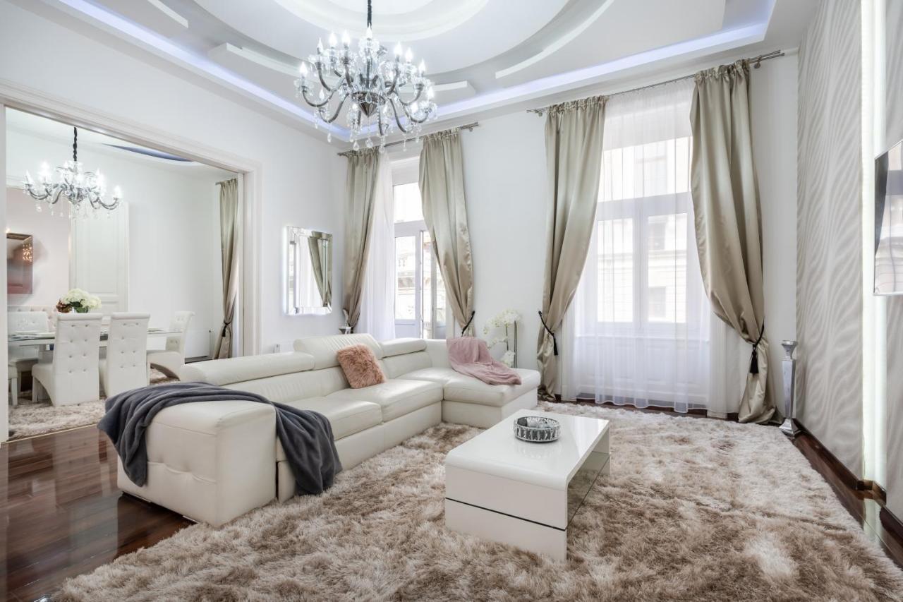 בודפשט Opera Balkony Luxury Apartment With Free Parking מראה חיצוני תמונה