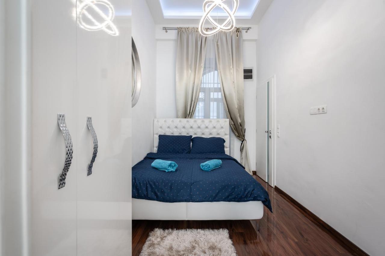 בודפשט Opera Balkony Luxury Apartment With Free Parking מראה חיצוני תמונה