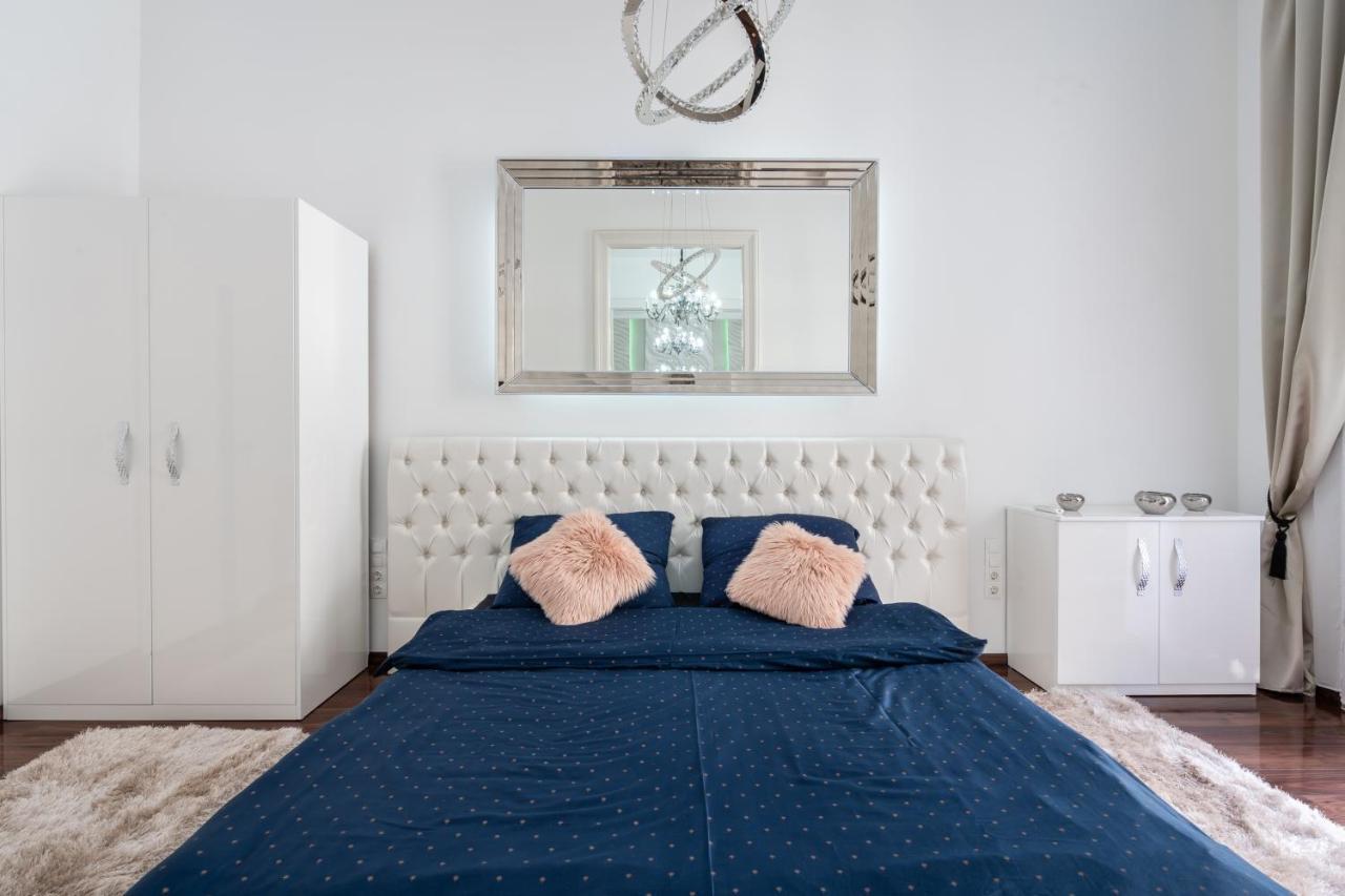 בודפשט Opera Balkony Luxury Apartment With Free Parking מראה חיצוני תמונה