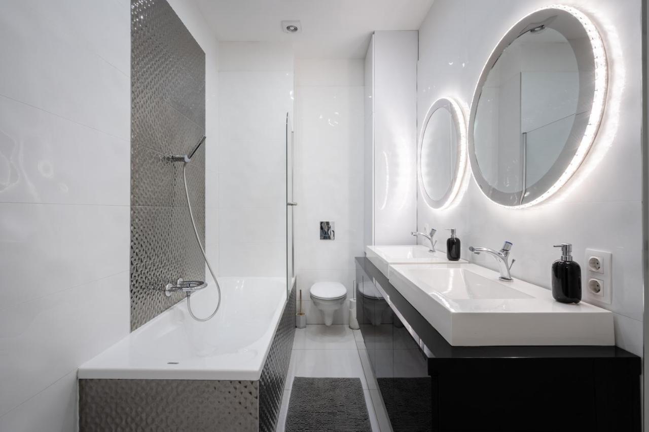 בודפשט Opera Balkony Luxury Apartment With Free Parking מראה חיצוני תמונה