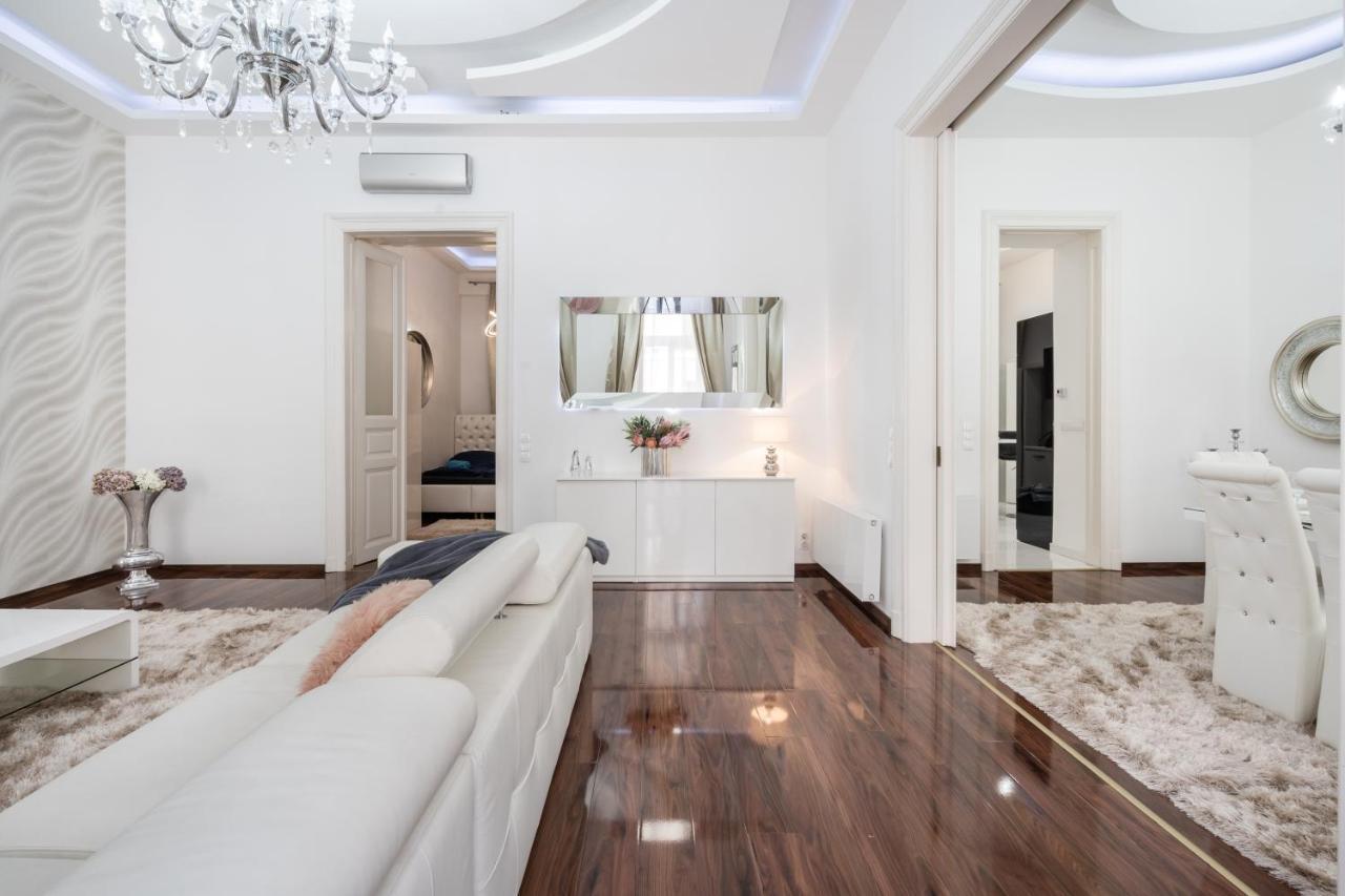 בודפשט Opera Balkony Luxury Apartment With Free Parking מראה חיצוני תמונה