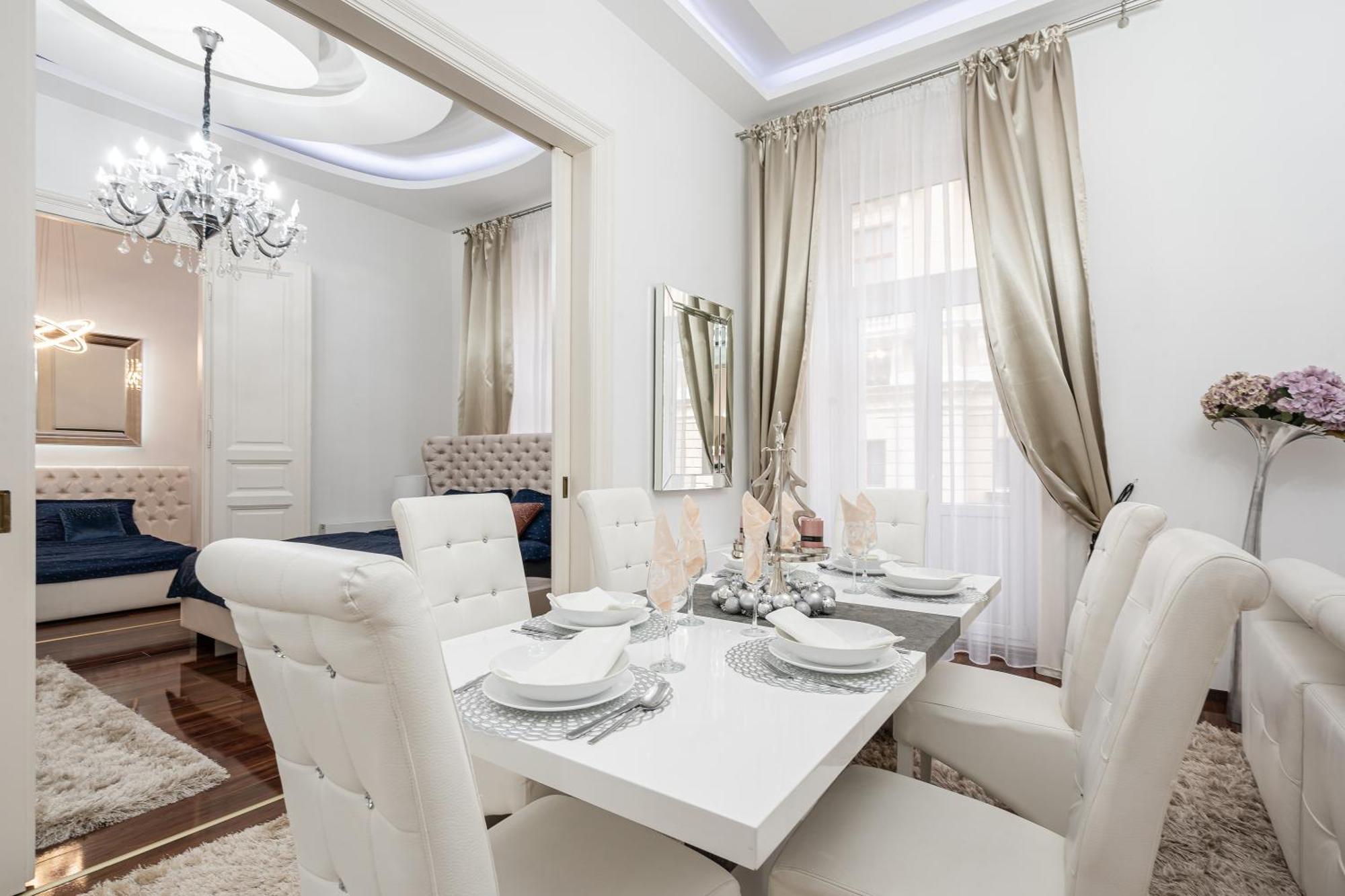 בודפשט Opera Balkony Luxury Apartment With Free Parking מראה חיצוני תמונה